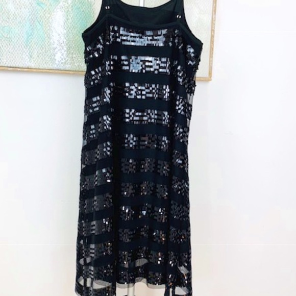 ALI & JAY black flat sequin soft mesh dress. M. - Picture 2 of 14